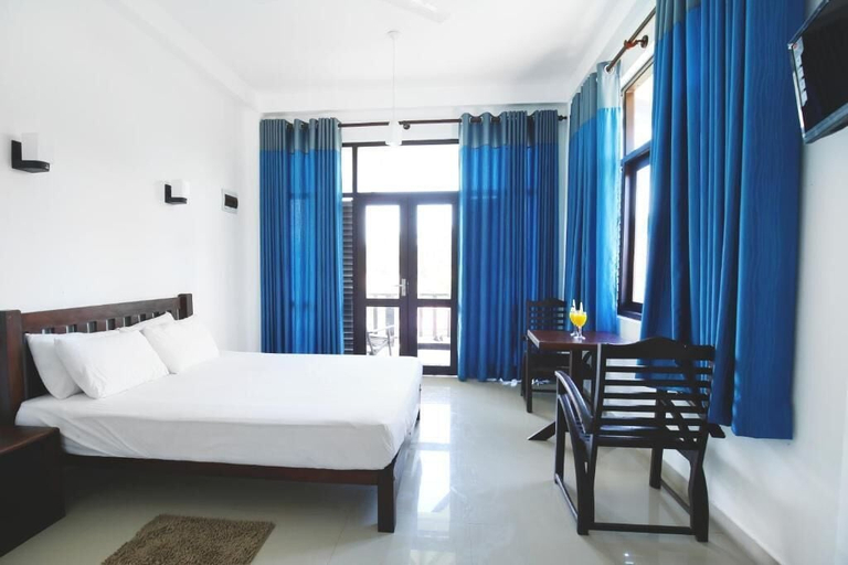 Bedroom 5, Kaminrich Polhena, Matara Four Gravets
