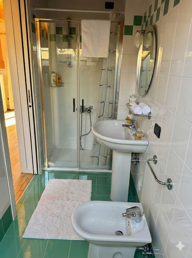 Bathroom 5, Marconi Deluxe - Penthouse by the Sea, Venezia