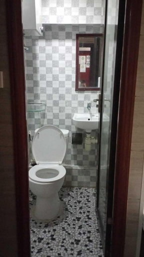 Bathroom 5, EVEREST BASE CAMP HOSTEL, Kowloon