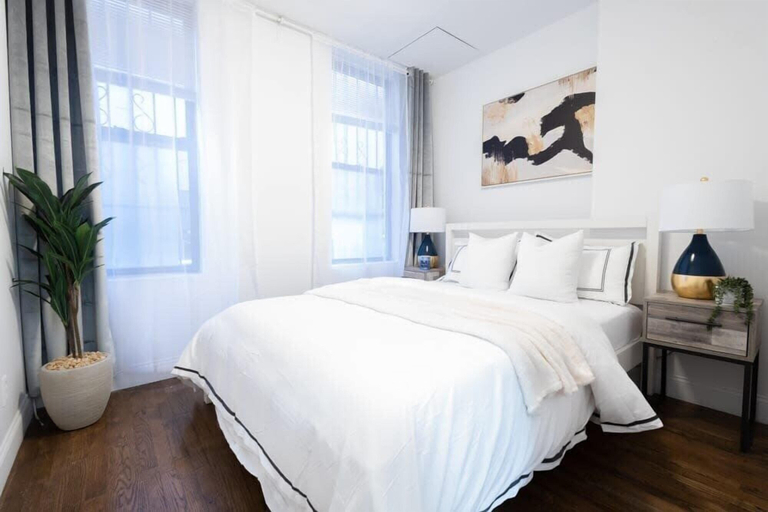 Room 2, 1435 UES Apartment, New York