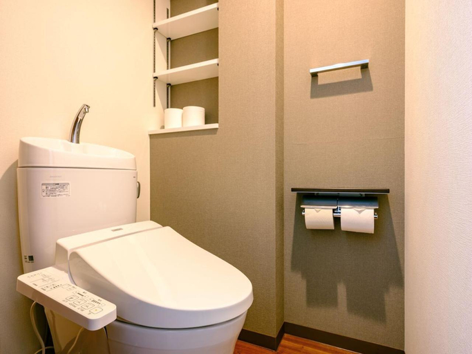 Bathroom 3, [M3C] Shinjuku/Shin-Okubo 5 min Spacious Apt, Shinjuku