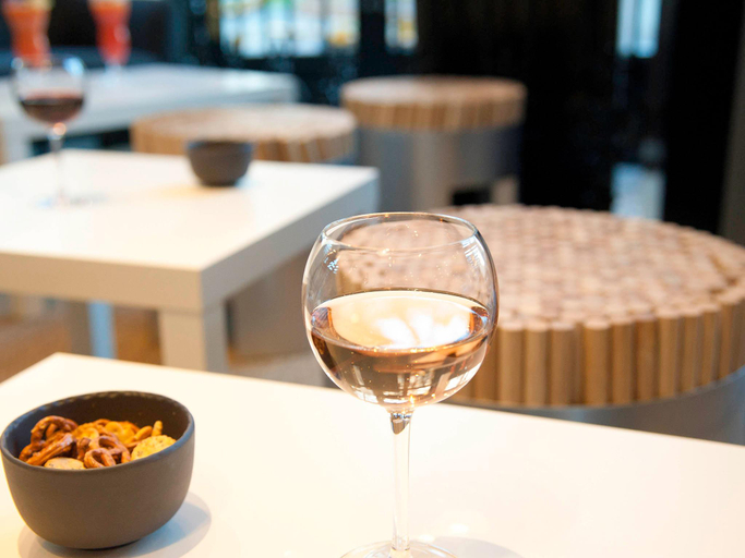Food & Drinks 5, ibis Saint Etienne la Terrasse, Loire