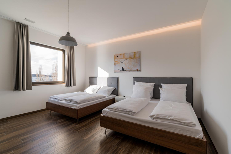 Bedroom 2, B! Apartments, Berlin