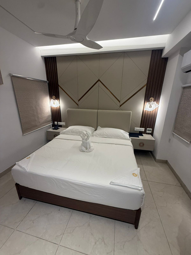 Room 5, Sawariya hotels, Tiruvannamalai
