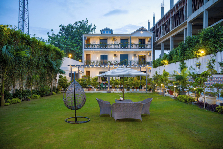 Garden 3, Alaya Stays Versace Farms |5 BHK Farm house, Gautam Buddha Nagar