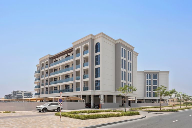 Exterior & Views 2, Spacious Studio in Art Gardens Gym Pool, Dubai