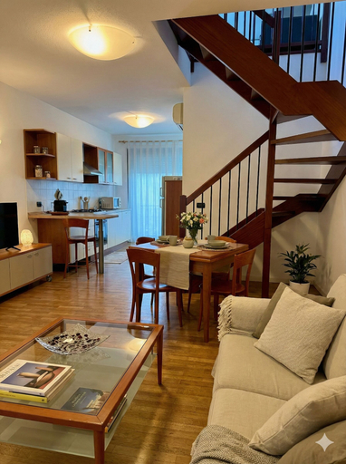 Living area 3, Marconi Deluxe - Penthouse by the Sea, Venezia
