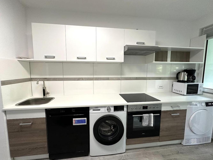 Kitchen 2, Apartments with Balcony in Krefeld, Krefeld