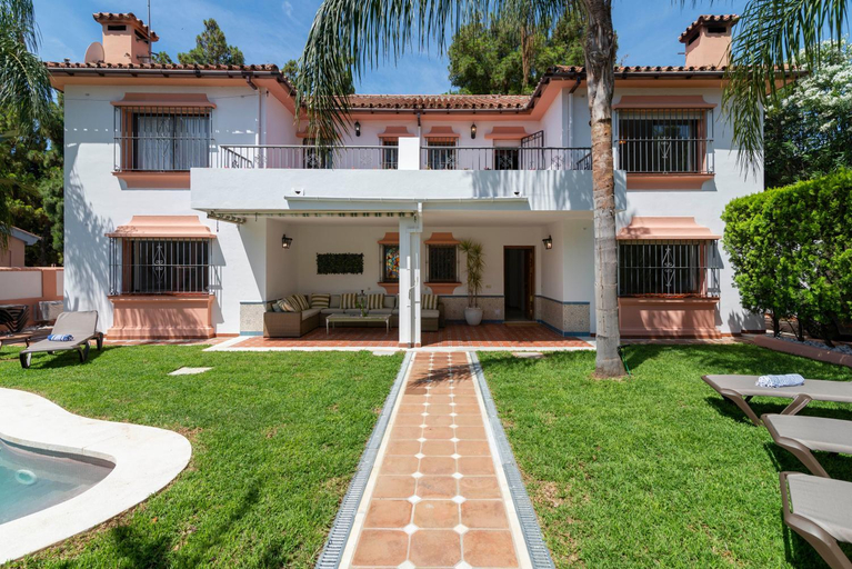 Entrance, Villa Giovanni - Marbella Center - Heated Pool, Málaga