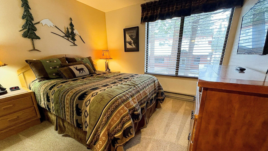 Room 3, 106 Premium Condo, Mono