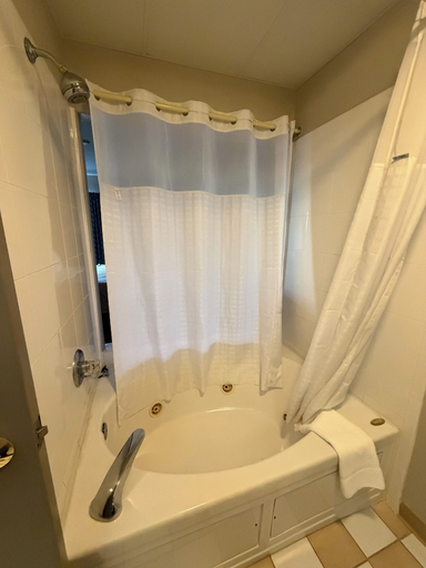 Bathroom 3, Relax Inn & Suites, Newton