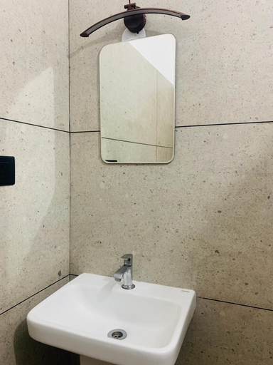 Bathroom 5, De Waves, Thiruvananthapuram