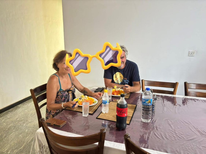 Food & Drinks 4, Pandula Villa 390, Hikkaduwa