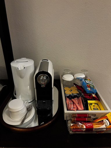 Coffee and/or coffee maker 4, Studio met ensuite badkamer - WiFi en TV, Antwerpen