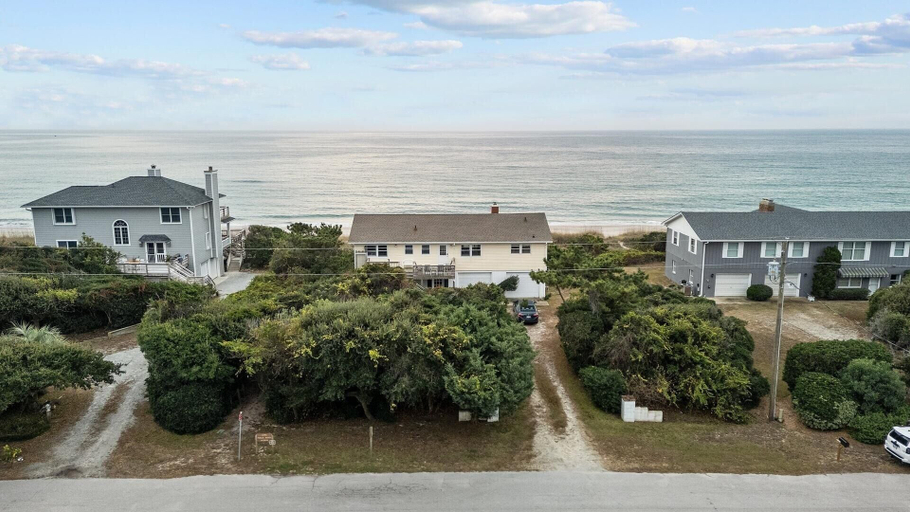 Exterior 3, Bryant Cottage 6 Bedroom Home, Carteret
