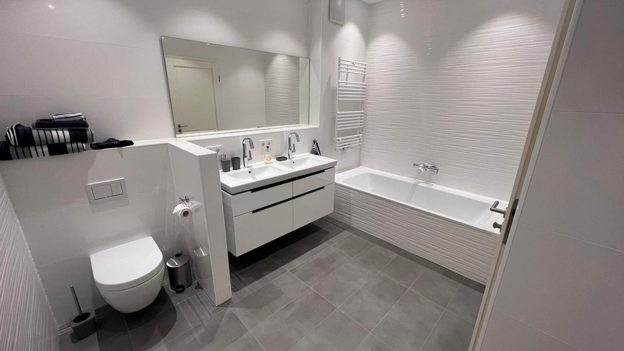 Bathroom 2, Villa Melanie, Bodenseekreis