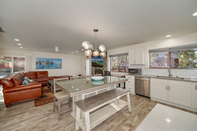 Interior 2, The Azure Tahoe Cabin 3 Bedroom Home, El Dorado
