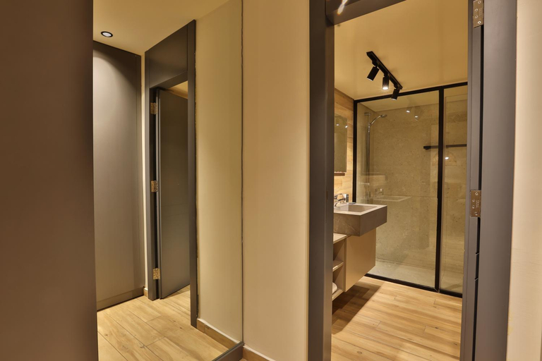 Bathroom 5, OCEAN BLUE HOTEL & RESORT -Jbeil, Jubail