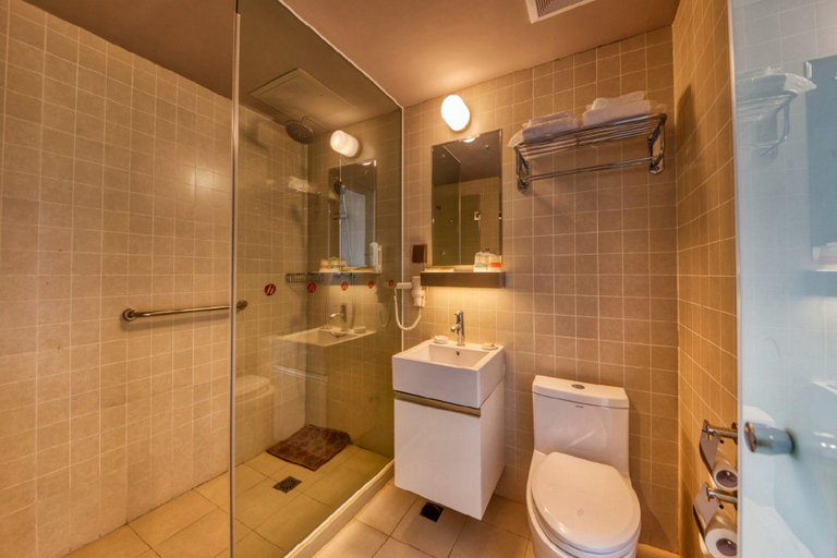 Bathroom 4, Jinjiang Inn Select Changchun Jiutai Minkang Road, Changchun