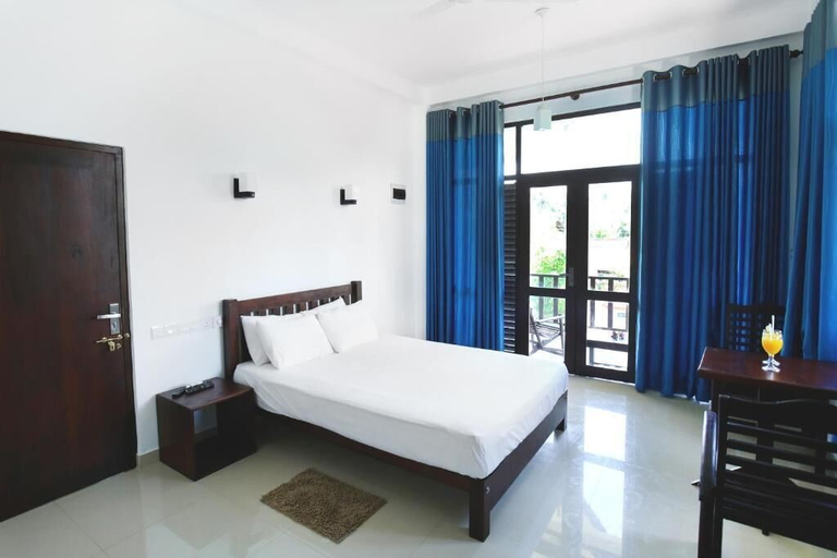 Bedroom 4, Kaminrich Polhena, Matara Four Gravets