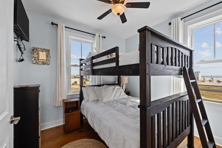 Room 4, Exhibit E 2 Bedroom Townhouse, Carteret