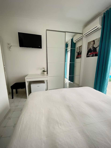 Bedroom 3, Capri Melody, Napoli