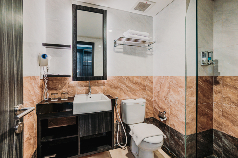 Gino Feruci Cianjur Room Type - Superior King Breakfast