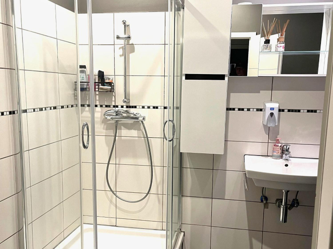 Bathroom 2, Apartment in Pellingen, Trier-Saarburg