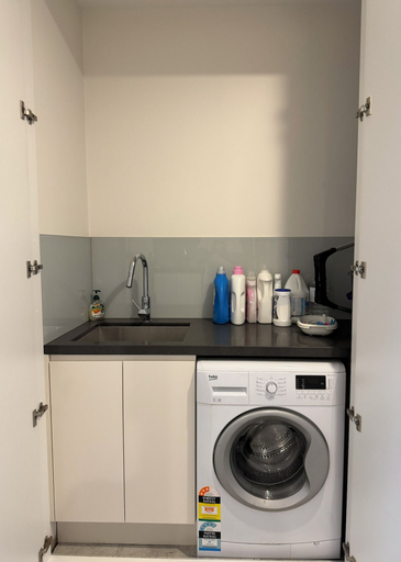 Laundry 5, Manly 3 Bedroom Home - Upper Duplex, Sydney