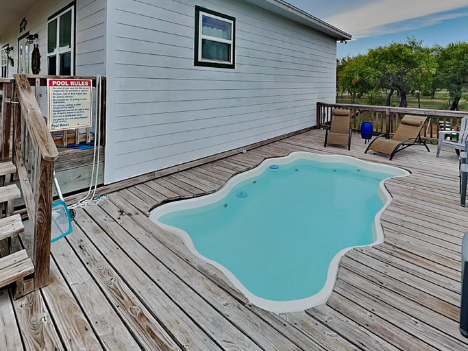 Sport & Beauty 5, Anchor House by Miss Kitty’s, Aransas
