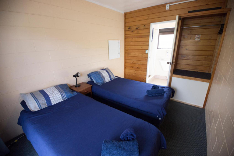 Bedroom 2, Bay of Islands Lodge, Far North