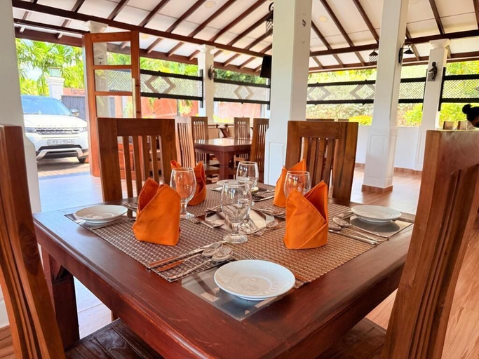 Food & Drinks 3, Infinity Nature Resort, Katharagama