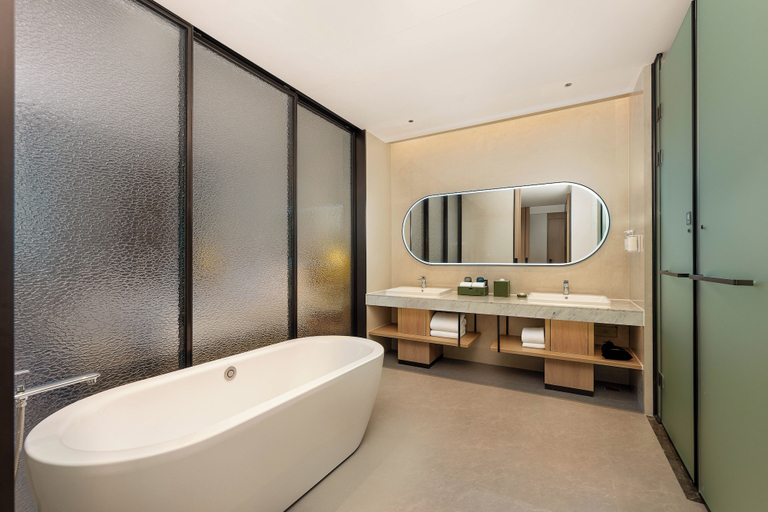 Bathroom 5, Holiday Inn Ningde Jiaocheng by IHG, Ningde