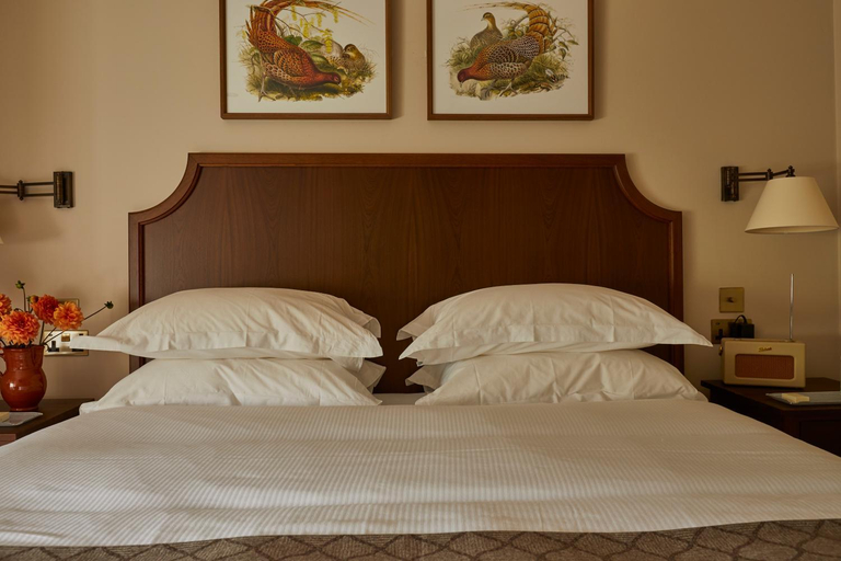 Bedroom 2, The Woolpack Country Inn, Hampshire