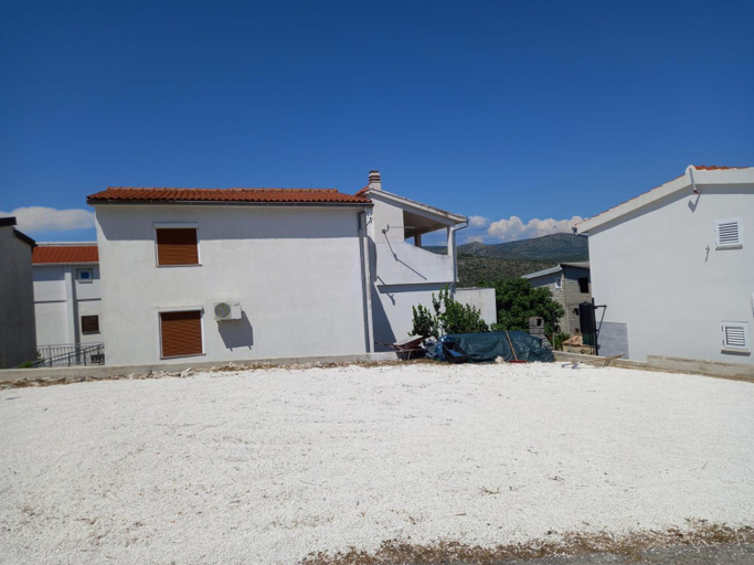 Others 4, Apartments Lucija, Rogoznica