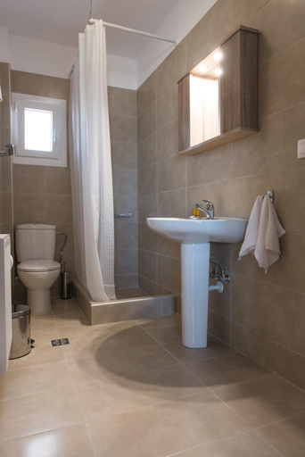 Bathroom 2, House Okto, East Macedonia and Thrace