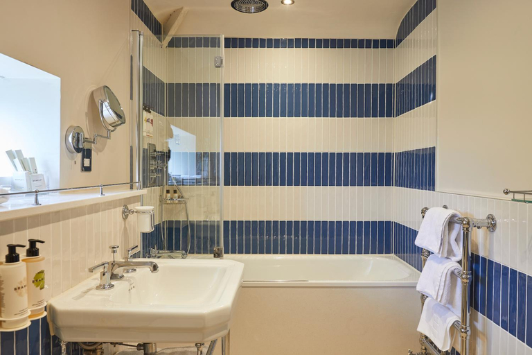 Bathroom 3, The Woolpack Country Inn, Hampshire