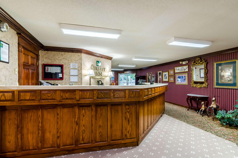 Public Area 2, Quality Inn Eureka Springs South, Carroll