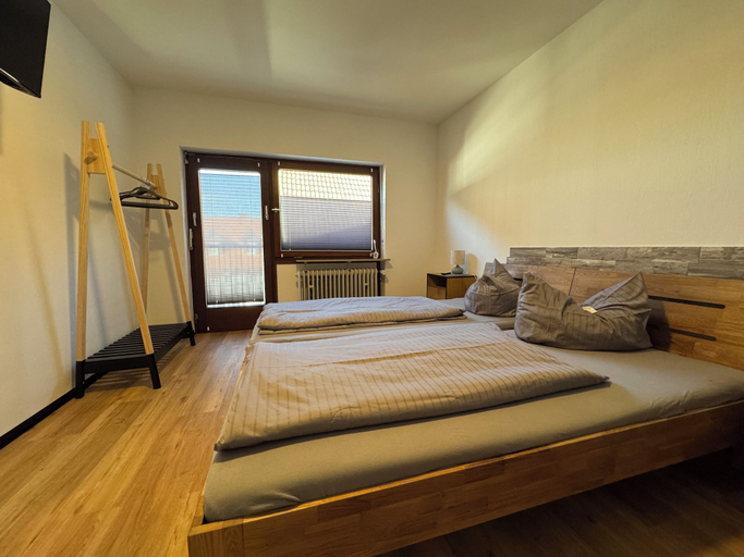 Bedroom 3, Pension Stadtallendorf, Marburg-Biedenkopf