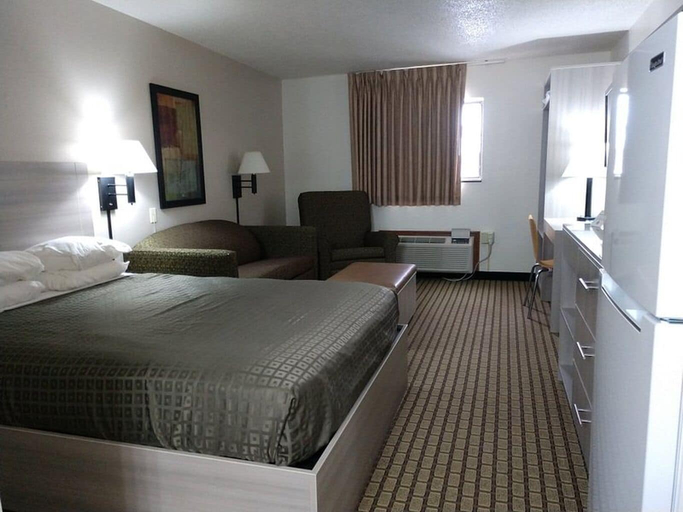 Room 3, Maryville Extended Stay, Nodaway