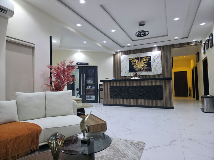 Reception 3, IVOTEL LUXURY HOTEL, Obio/Akp