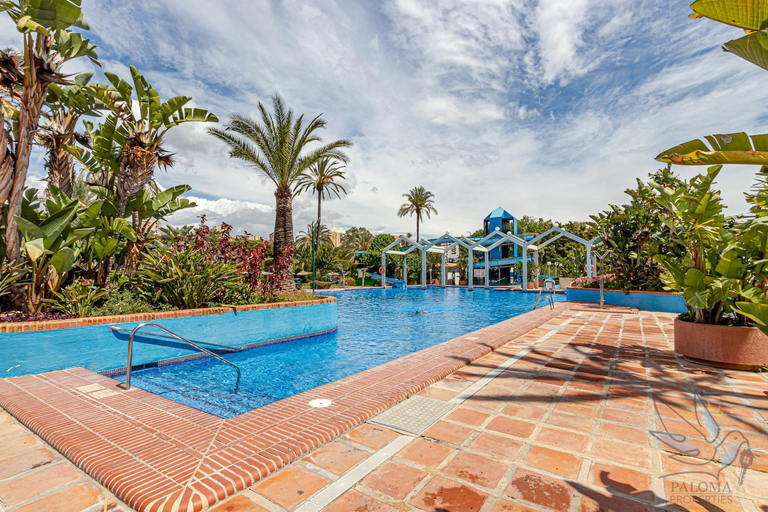 Sport & Beauty 2, Apartment with sea views in Benalbeach, Málaga