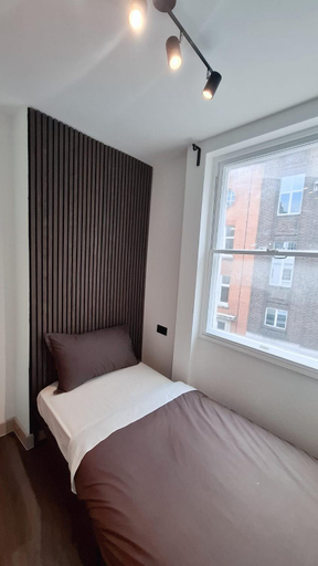 Bedroom 4, SOS House - Piccadilly Circus London, London