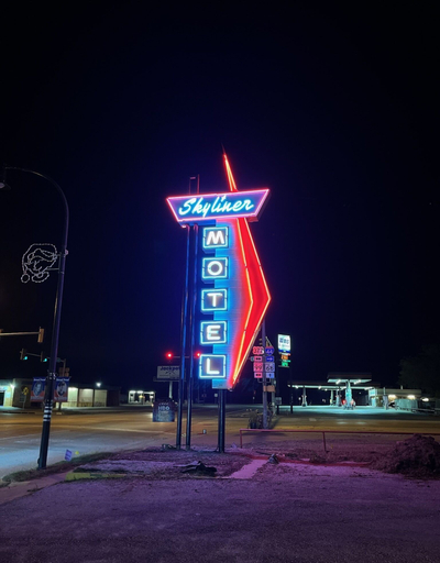 Exterior & Views 2, Skyliner Motel, Lincoln