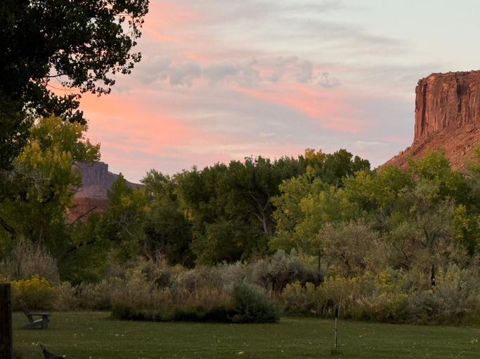 View, Castle Valley Inn, Grand