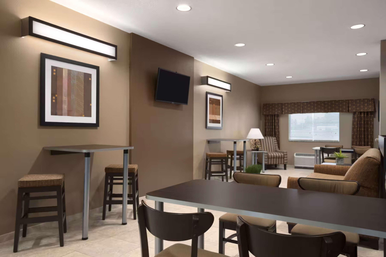 Public Area 2, Sonesta Essential Fairmont, Marion