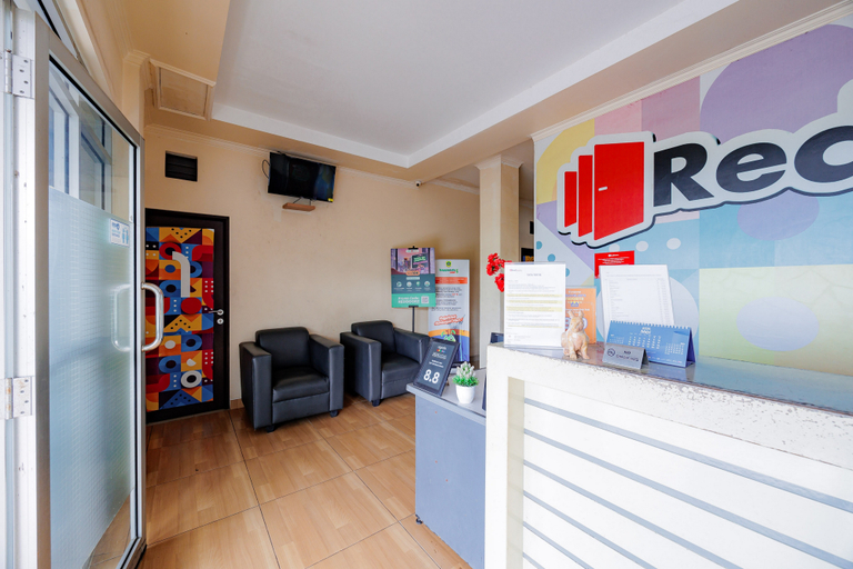 Others 5, RedDoorz near Exit Toll Sirkuit Sentul, Bogor