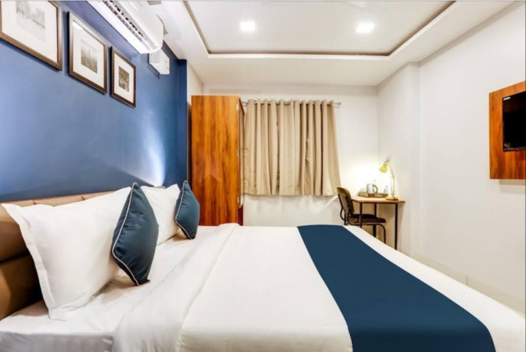 Room 5, Hotel Silver Key, Indore