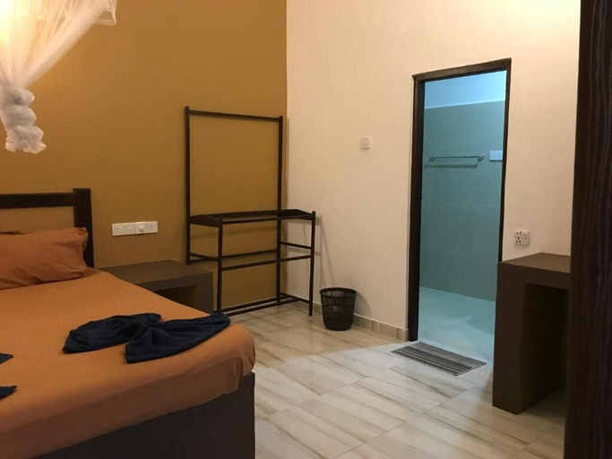 Bedroom 2, Kaminrich Polhena, Matara Four Gravets