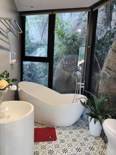 Bathroom 3, Secret Garden Homestay, Cát Hải